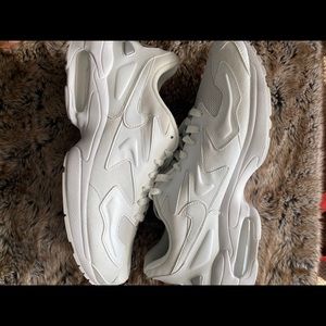 NIKE AIR MAX2 light triple white